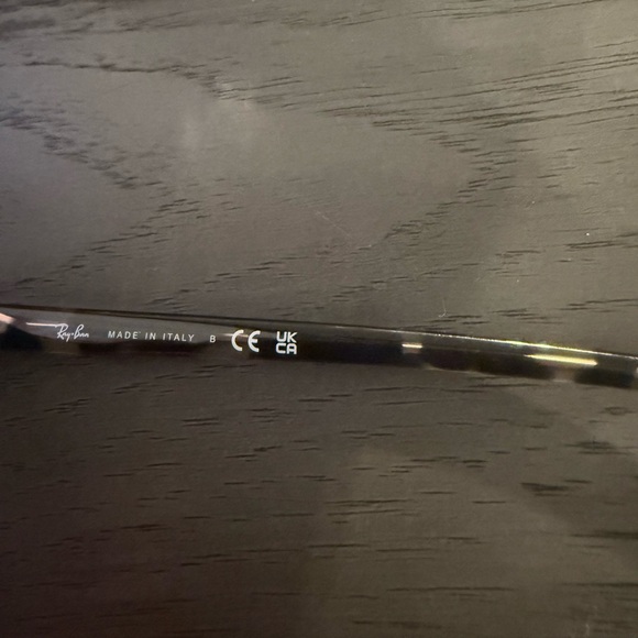 Ray-Ban RB3016 Clubmaster. Gray, Tortoise, Silver. - Picture 4 of 5